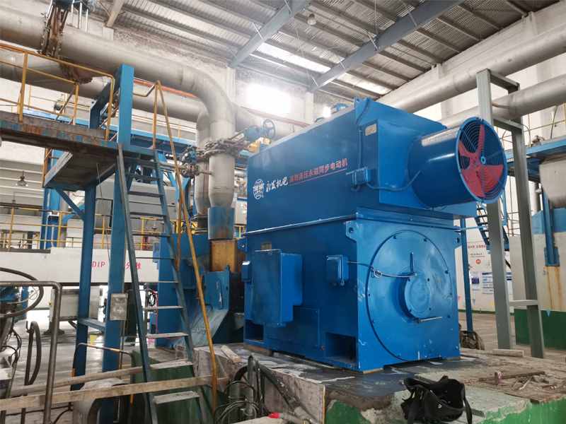 公司為景興紙業(yè)定制生產(chǎn)的1000KW-14P  10000V永磁同步電機運行現(xiàn)場